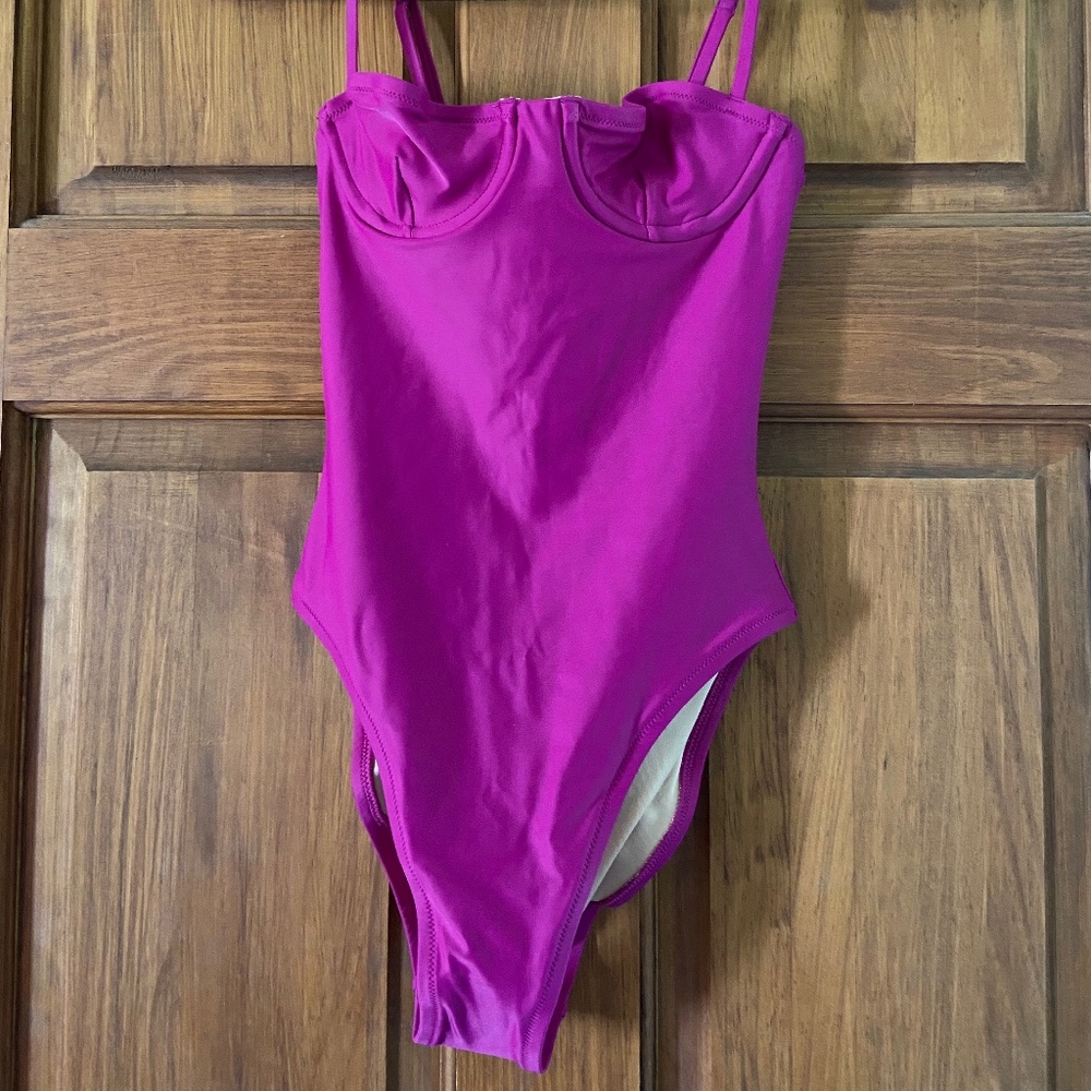 NWT J CREW Heritage Balconette One Piece Swimsuit in Magenta Size 0